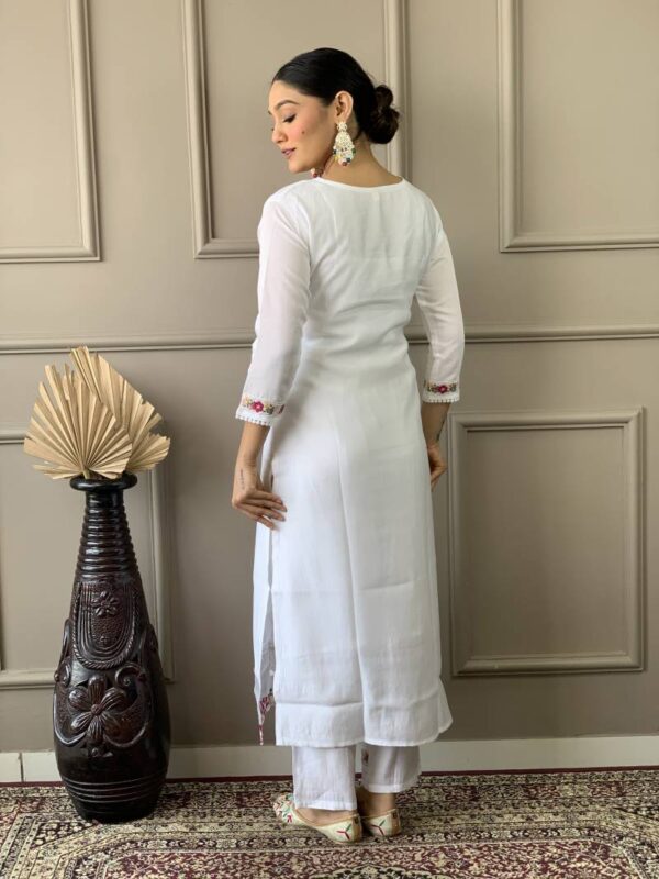 Sku 551 Off White Chanderi Embroidered Kurti Bottom With Dupatta - Image 3
