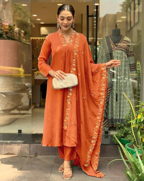 Satheer 1 Viscose Chinon Kurti Bottom With Dupatta Collection - Image 6