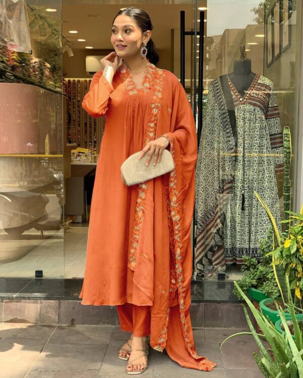 Satheer 1 Viscose Chinon Kurti Bottom With Dupatta Collection - Image 7