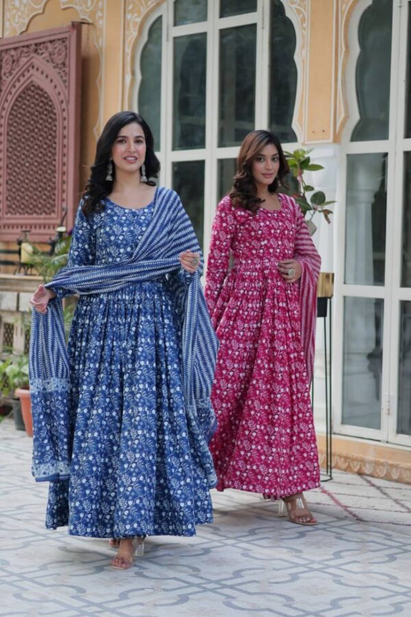 Luna Vol 27 Cotton Printed Kurti Bottom With Dupatta Collection - Image 4