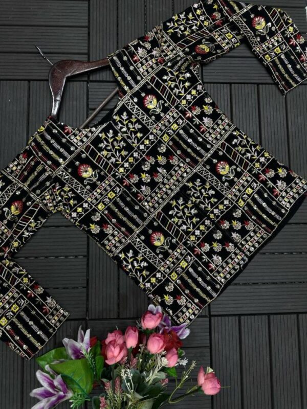 Bt 7079 Embroidered Georgette Stylish Suits Collection Wholesale Exporter - Image 3