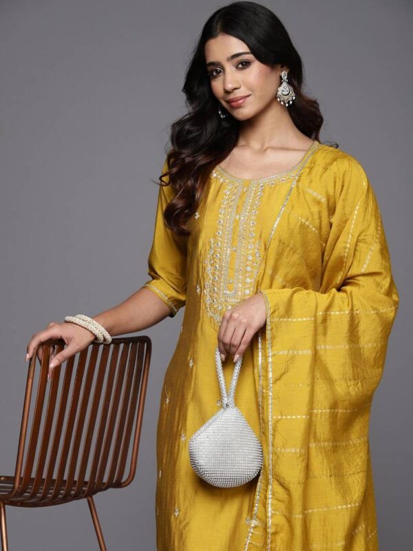 Nishka 01 Viscose Bland Kurti Bottom With Dupatta Catalog Wholesale Collection - Image 4