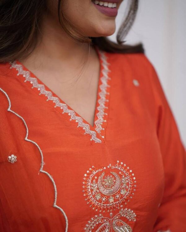 Ayesha 01 Viscose Chanderi Kurti Bottom With Dupatta Catalog Wholesale Collection - Image 7