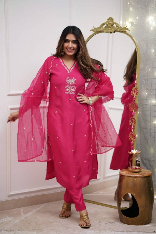 Ayesha 01 Viscose Chanderi Kurti Bottom With Dupatta Catalog Wholesale Collection