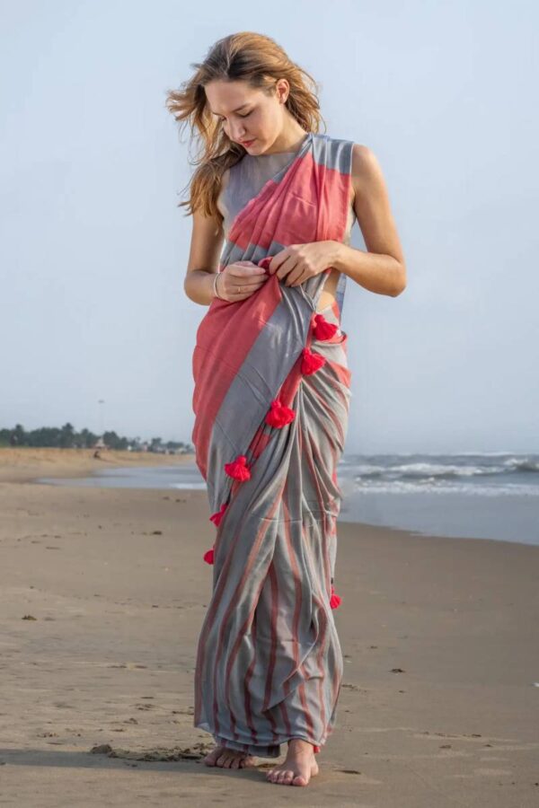 Kz Stripe Cotton Saree 1 Maslin Cotton Digital Geometric Stripe Printed Saree Catalog Wholesale Collection - Image 3