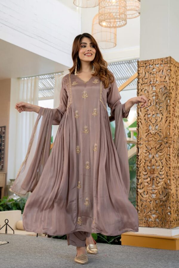 Naisha K 40 Chinon Full Flair Fancy Kurti Bottom With Dupatta Catalog Wholesale Collection - Image 5
