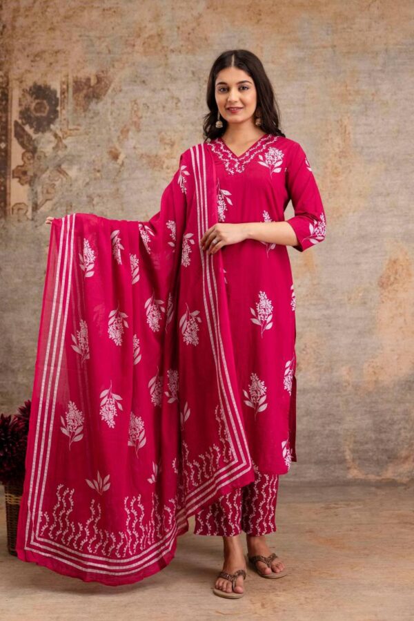 Naisha K 43 Cotton Printed Kurti Bottom With Dupatta Catalog Wholesale Collection - Image 3