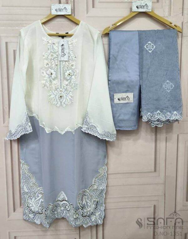 Safa Fashion Fab 1351 Tunic Pakistani Ready Made Suit Catalog Wholesale Collection - Image 5