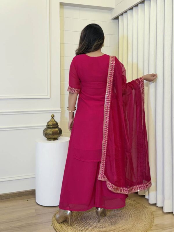 Preeti 02 Georgette Kurti Bottom With Dupatta Catalog Wholesale Collection - Image 4