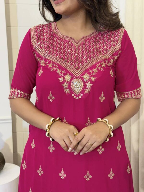Preeti 02 Georgette Kurti Bottom With Dupatta Catalog Wholesale Collection - Image 5