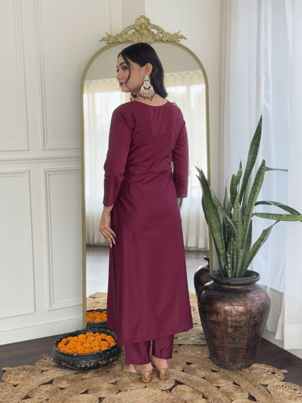 Wb 710 Rayon Fancy Neck Kurti Bottom With Dupatta Catalog Wholesale Collection - Image 2