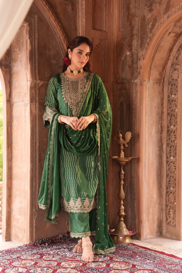 Naisha K 109 Crepe Fancy Readymade Catalog Wholesale Collection Exporter - Image 3