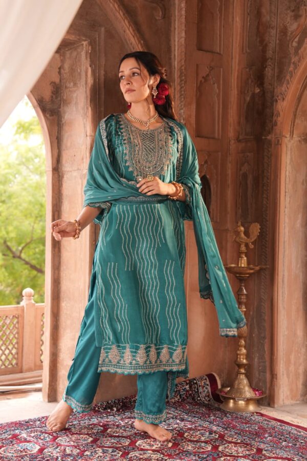 Naisha K 109 Crepe Fancy Readymade Catalog Wholesale Collection Exporter