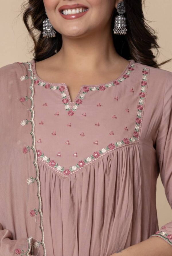 Naisha K 124 Mul Cotton Fancy Readymade Catalog Wholesale Collection Exporter - Image 6
