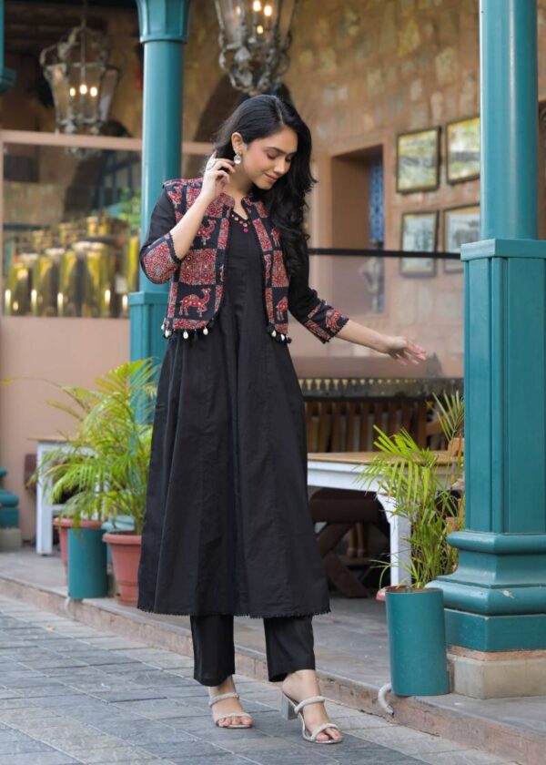 Tanyaa P 421 Cotton Mirror Work Touchup Kurti Bottom With Jacket Wholesale Catalog Collection Supplier - Image 4
