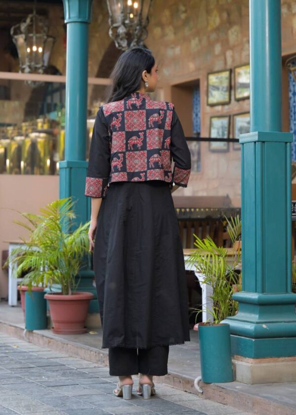 Tanyaa P 421 Cotton Mirror Work Touchup Kurti Bottom With Jacket Wholesale Catalog Collection Supplier - Image 5