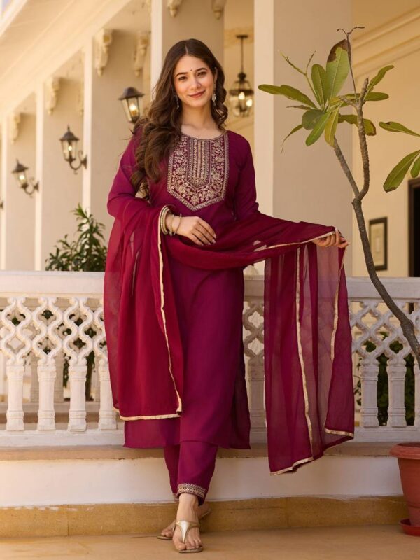 9star Fashion Heer Vol 3 Rayon Embroidered Kurti Bottom With Dupatta Wholesale Catalog Collection Supplier - Image 3