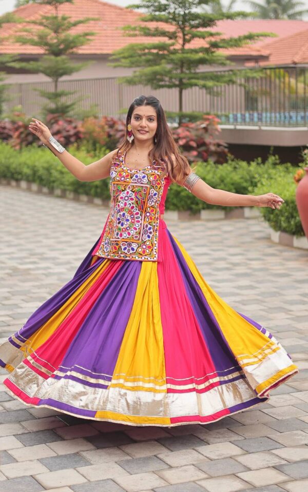 Src 115 Gamathi Navratri Special Lehenga Choli Wholesale Catalog Collection Exporter - Image 2