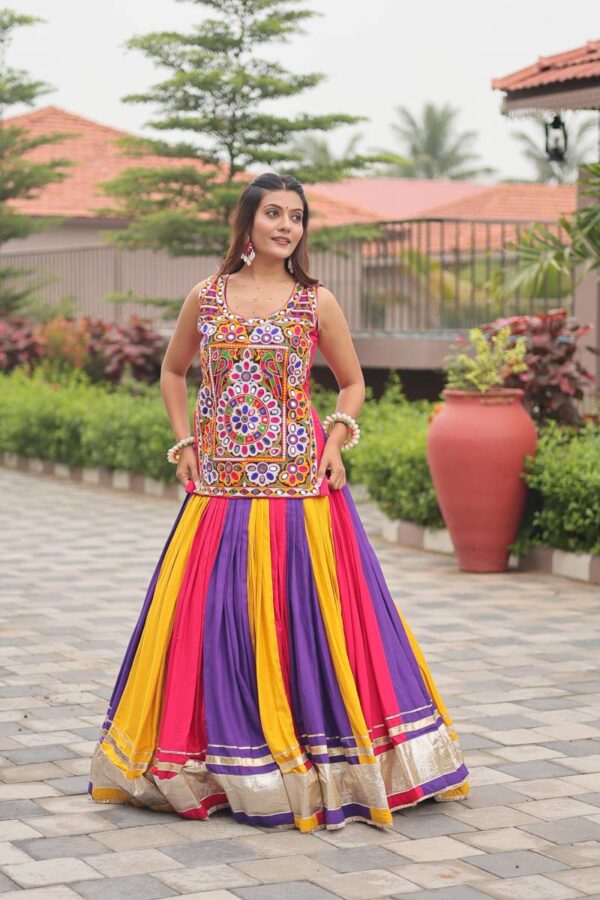 Src 115 Gamathi Navratri Special Lehenga Choli Wholesale Catalog Collection Exporter - Image 5