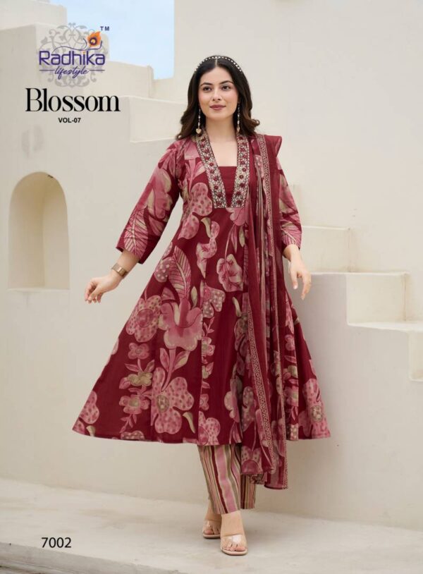 Radhika Blossom Vol 7 Cotton Printed Kurti Bottom With Dupatta Wholesale Catalog Collection Exporter - Image 2